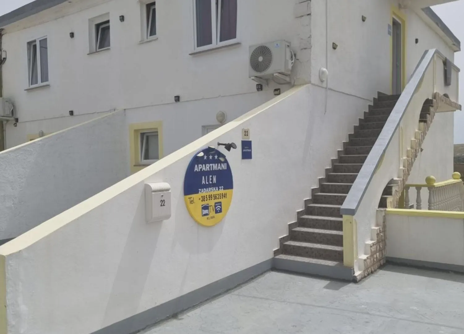 Apartmani Alen Dinjiška 0*,